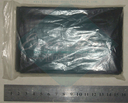 Black disposable plastic ponchos bulk factory.jpg